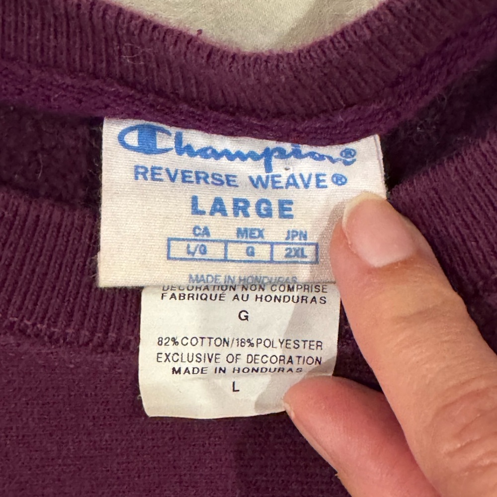 VINTAGE CHAMPION REVERSE WEAVE SWEATSHIRT CREWNECK SIZE LARGE PURPLE 90S - Picture 2 of 4